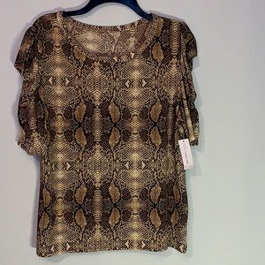 New York and Company Snakeskin print Blouse. Size XL.